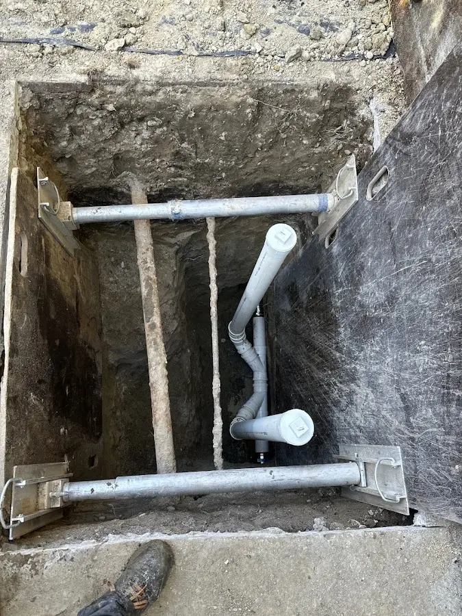 Experienced plumber completing Gas Line Repair work in Woodhaven